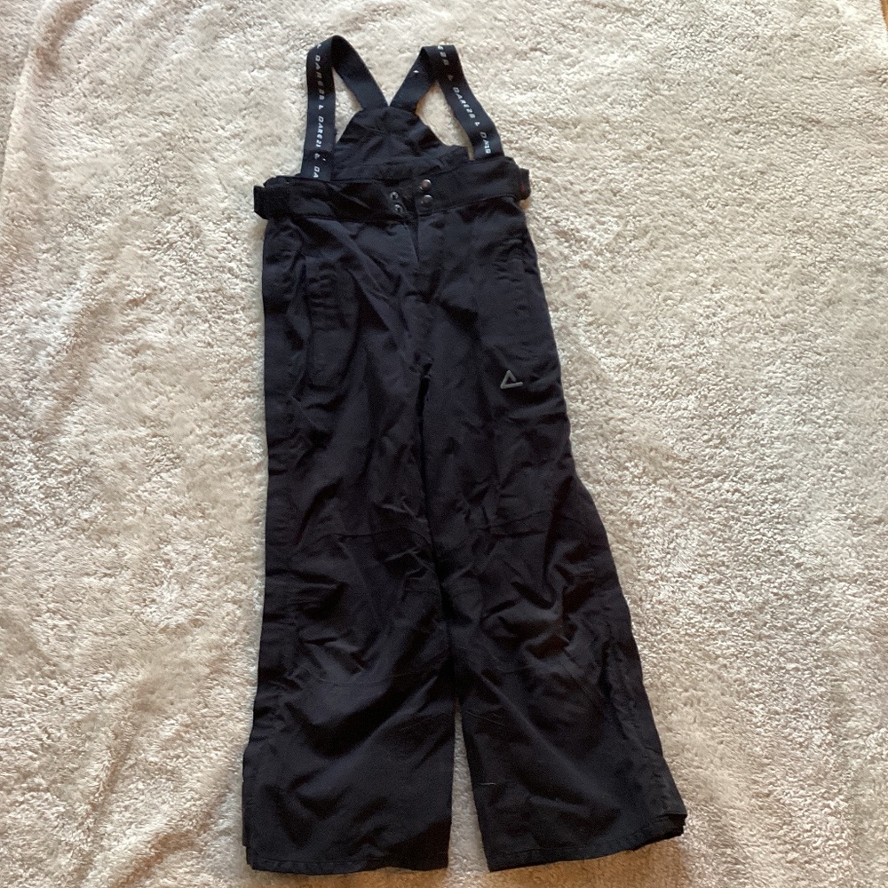 Black snow sport bibs